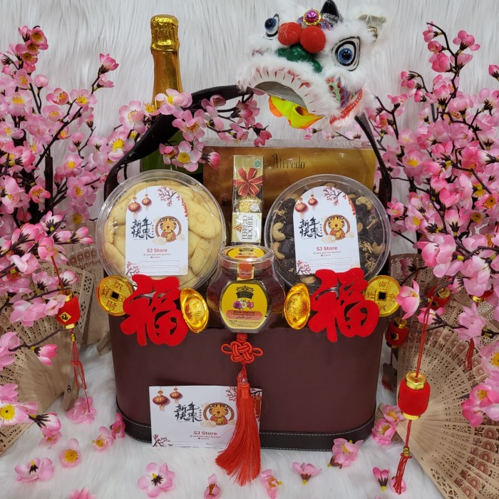 

Paket box dekorasi sakura hampers imlek cny parcel kado kue kering 129 - Wine...