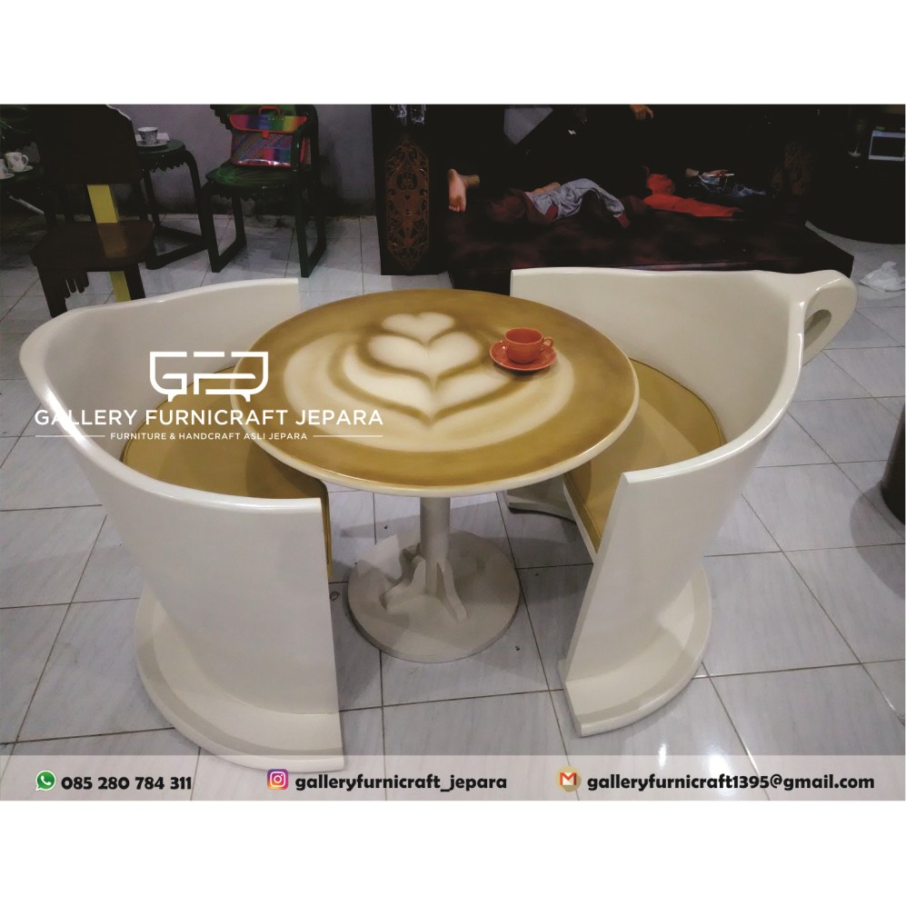 Set Kursi Cafe Mug Coffe Latte