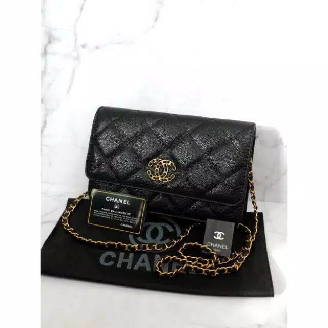 Chanel 19 woc sling bag / chanel woc crossbody bag / tas selempang woc