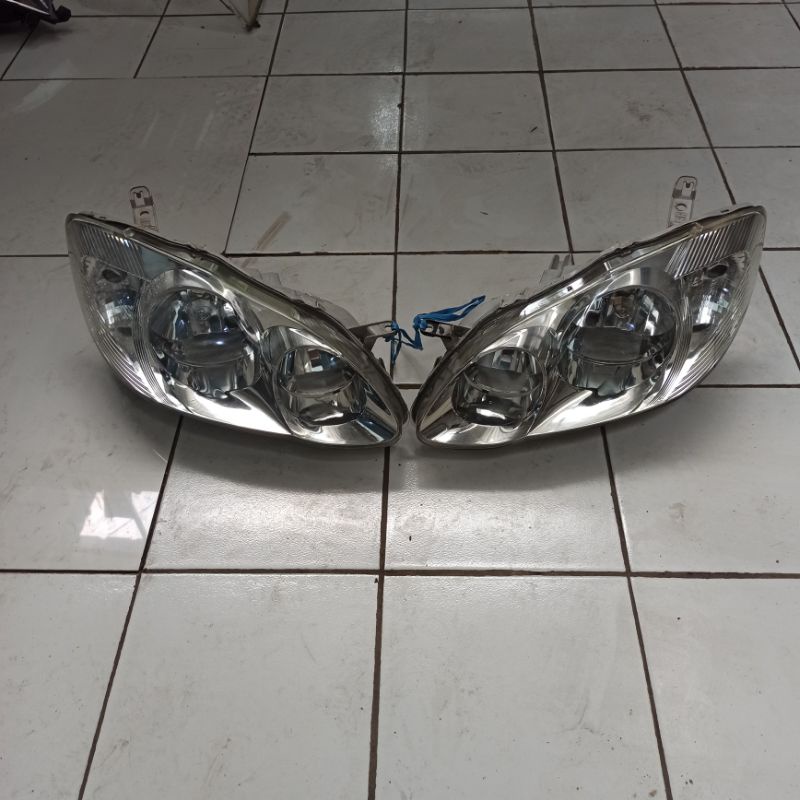 headlamp mobil Corolla Altis sepasang second copotan original tahun 2001-2004