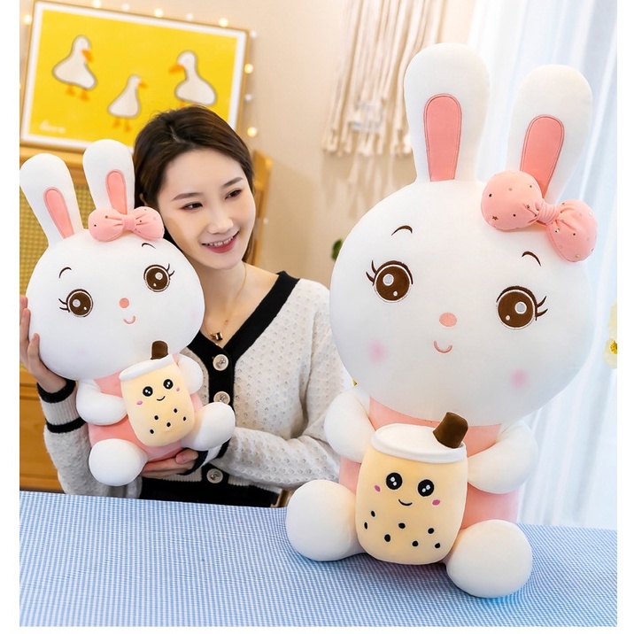 Boneka Bunny pegang bubble tea bahan plush