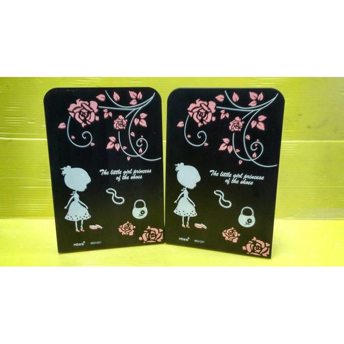 

Cuci Gudang Penahan Buku Fancy | Standard Book Fancy (1 Set Isi 2 Pcs)