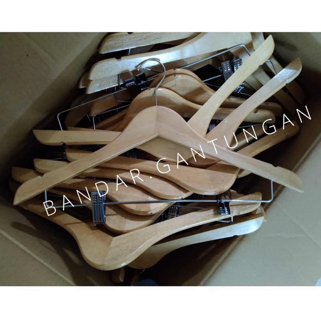 Hanger Kayu Jepit Besi Premium Celana Rok Warna Natural/Putih Gantungan Baju Distro Butik Celana Rok Jepit Besi-BH