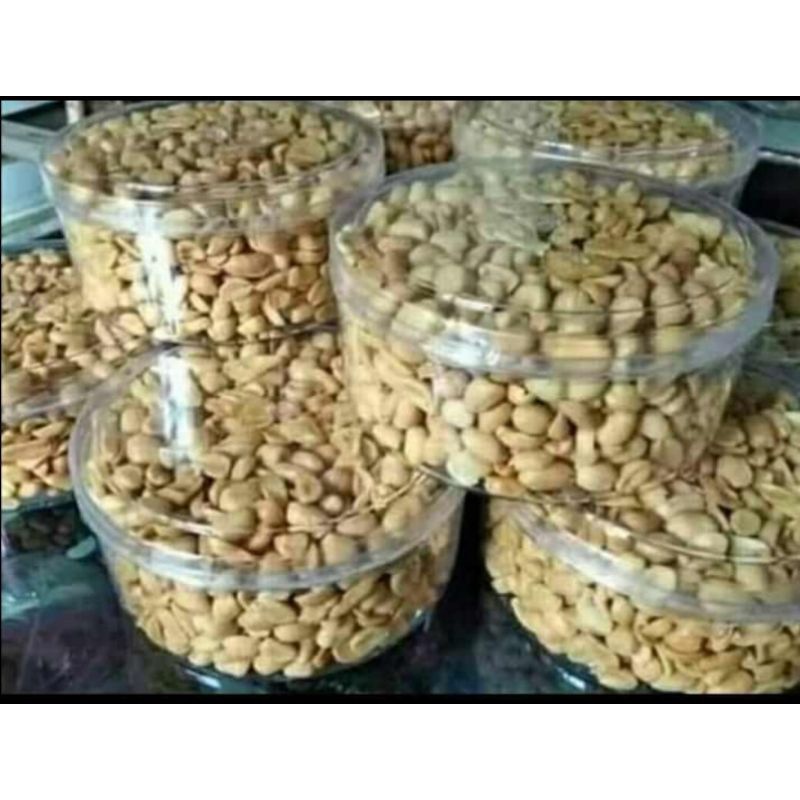 

kacang bawang goreng