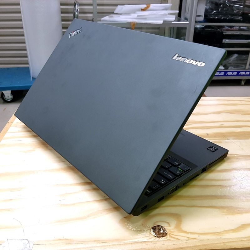 Laptop Gaming Lenovo Thinkpad W550s NVIDIA Quadro Core i7 Gen 5th BERGARANSI