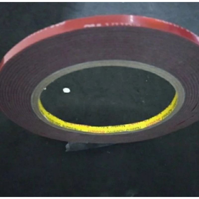 

VHB dabel tip 3M 6mm x 4,5mtr vhb 4900