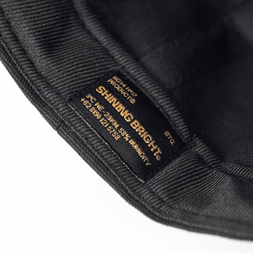 CAP SHINING BRIGHT TEXT BLACK