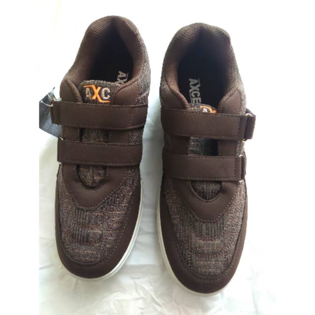 Sepatu Pria murah kekinian Axcello  UDK 106 Coklat