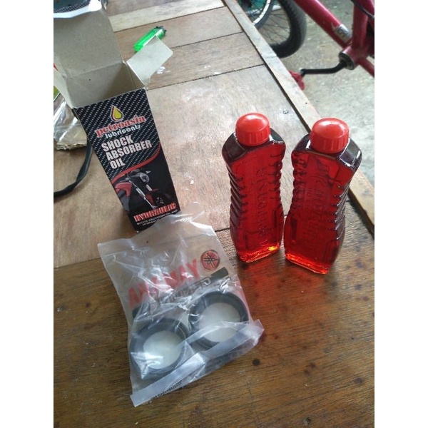 KDM_24 PAKET SEAL SHOCK VIXION 3C1 PLUS OLI SHOCK PRESTASI