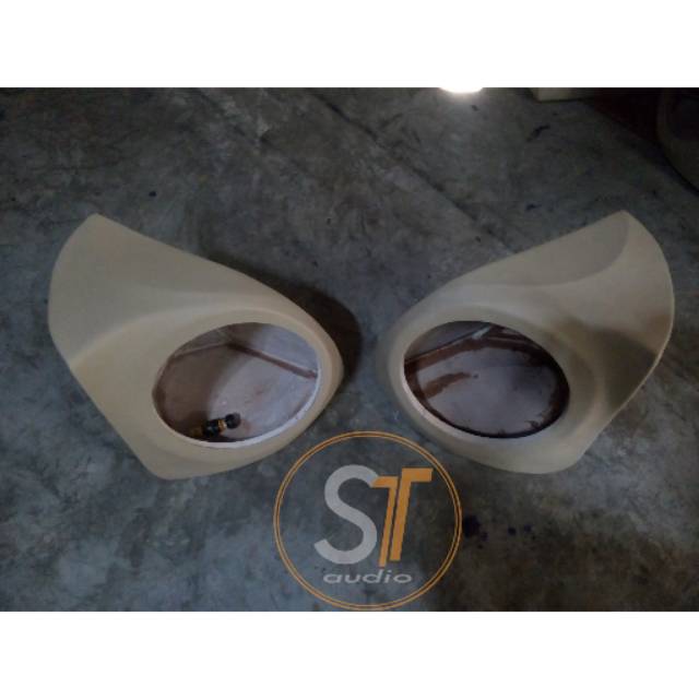 Box sudut subwoofer 12" APV