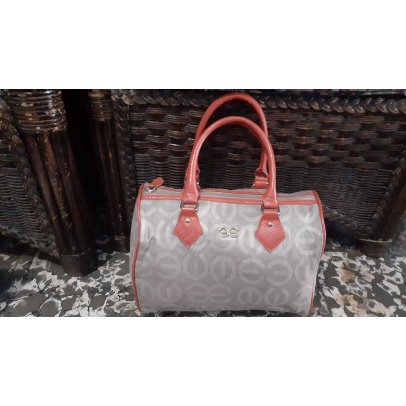 tenteng Speedy  Esquire