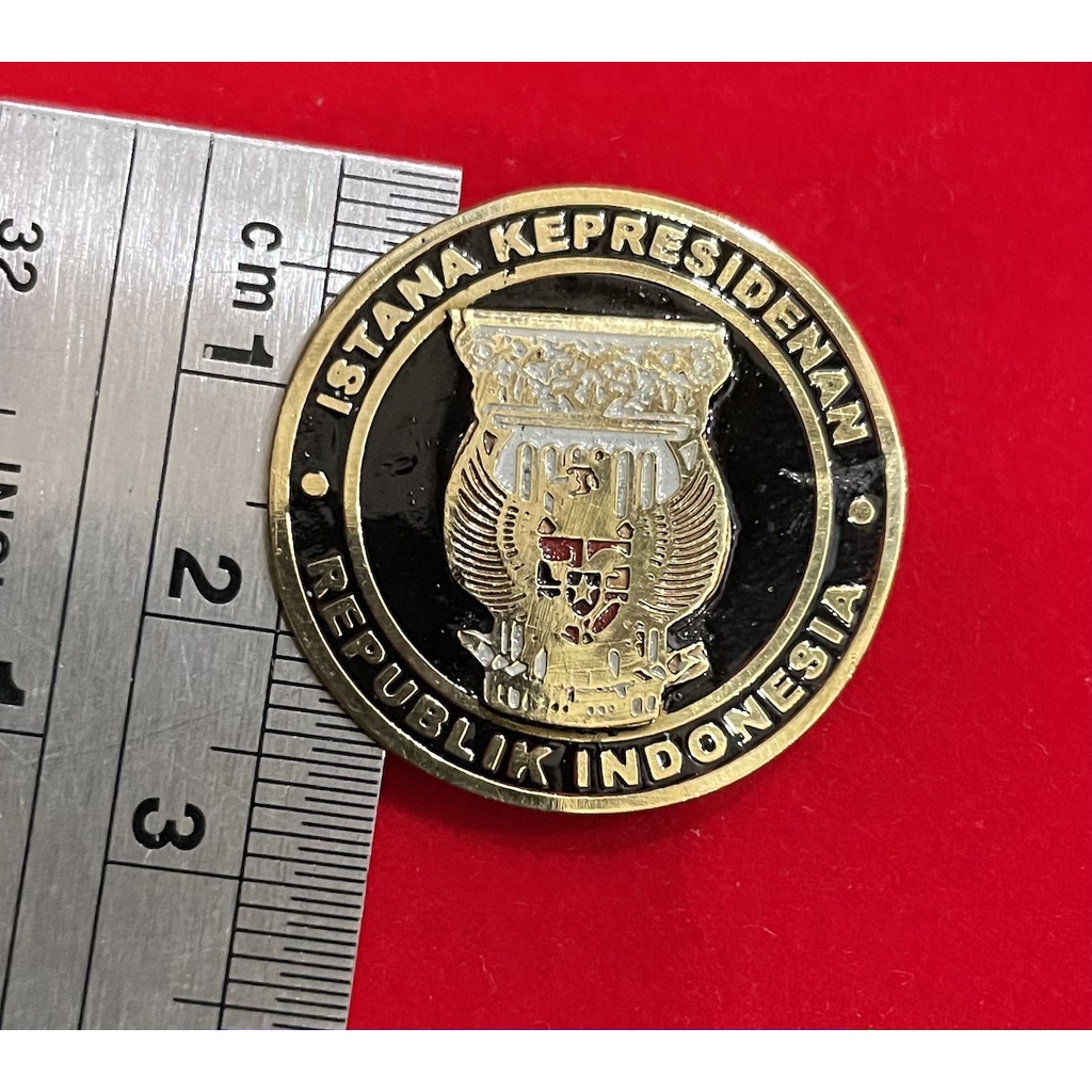 Pin Istana Kepresidenan Full Hitam | Pin Istana Presiden 2,5 cm Bulat