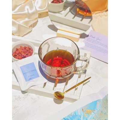 

Personal Beauty - Theia. Blended Tea High Quality Tea Blend