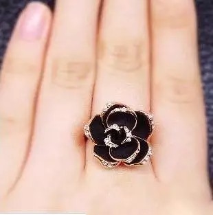 MORYMOSHI C05 Cincin Wanita Rose Hitam Fashion Korea Murah