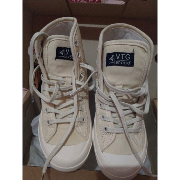 SepatuBrodo