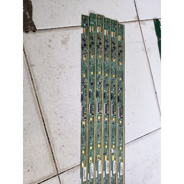 TICON SAMSUNG UA32J4303