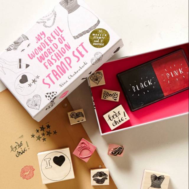 

MY WONDERFUL WORLD OF FASHION STAMP SET