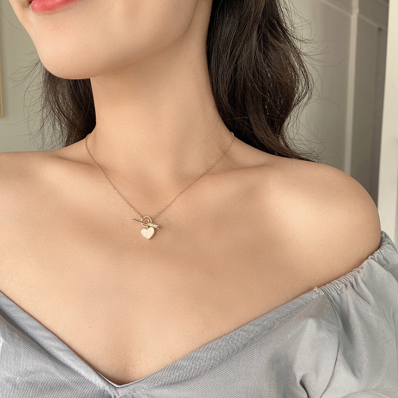 Creative Peach Heart Women Clavicle Chain / One Arrow Through Heart Pendant / Korean INS Fashion Jewellery