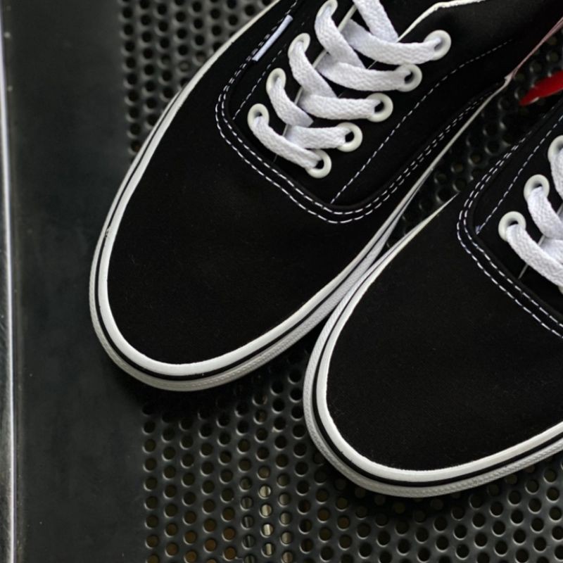 Vans Era Black White