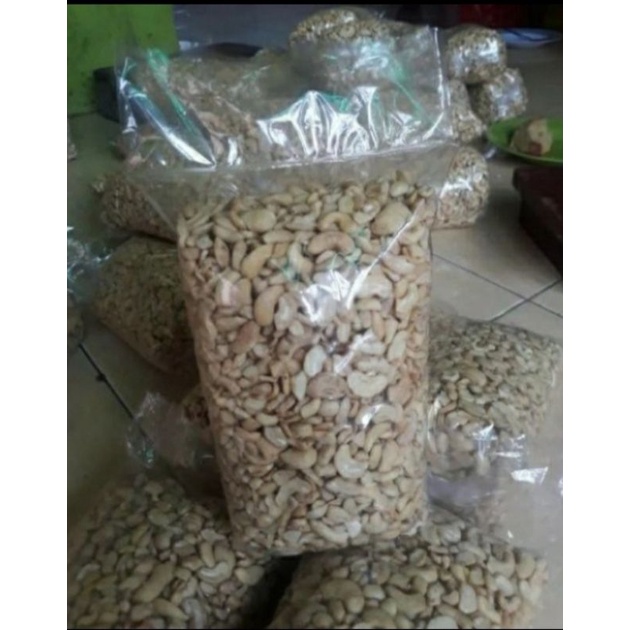 

kacang mede patahan mentah 1kg
