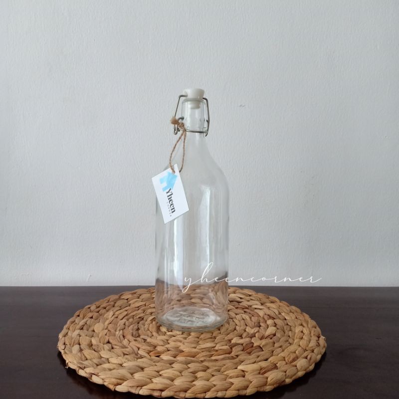 Bottle Vase / Vas Botol