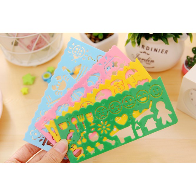 

JKG Penggaris model kreatif multifungsi 1set isi 4pcs