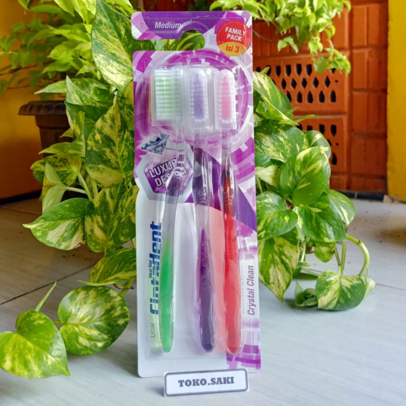 Sikat Gigi Ciptadent isi 3 /  Sikat Gigi Crystal Medium