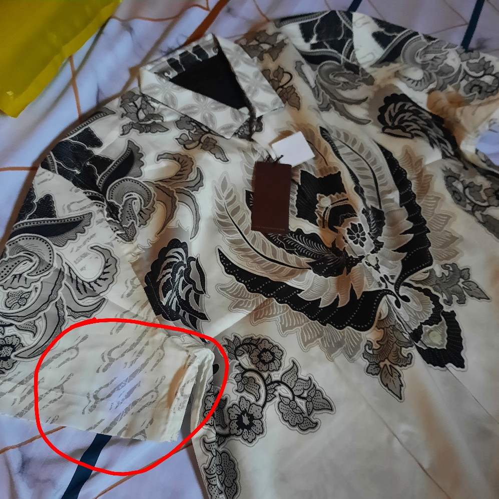 Manzone Kemeja Batik Pria Lengan Pendek Modern Fit Laksmada-white