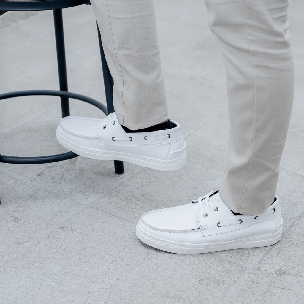 Wilson White | Sepatu Sneakers Boat Hitam Original Sneaker Casual Sniker Kasual Jalan Pria Lokal Ori Footwear | FORIND x Lvnatica