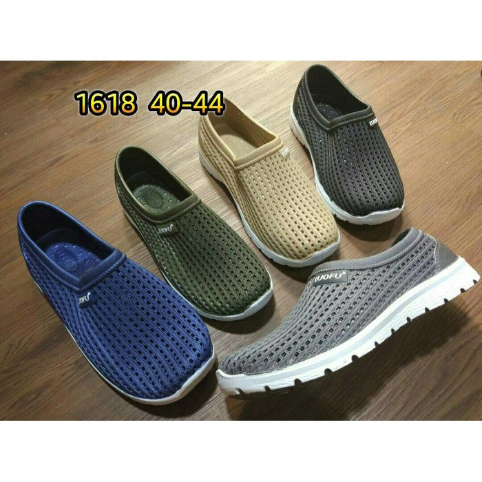 jelly shoes kets pria sepatu slip on luofu casual import 40 44 1618