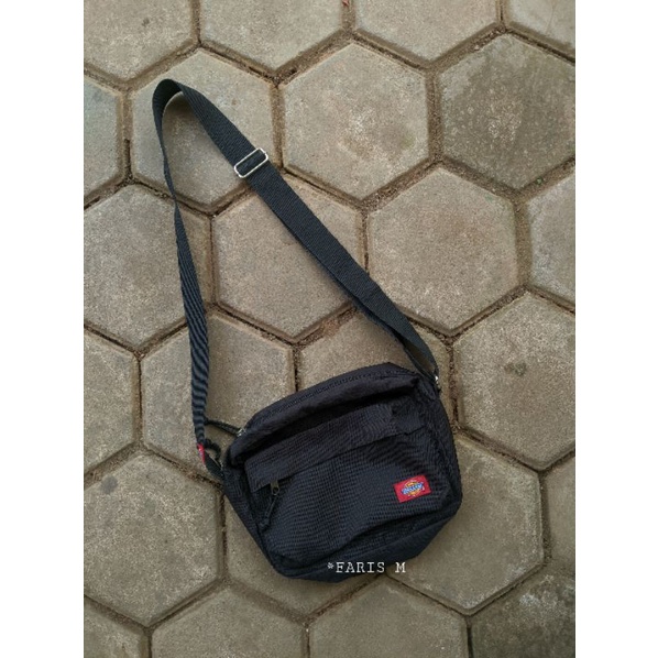 Sling Bag Dickies Black Hitam Original Second Preloved Murah