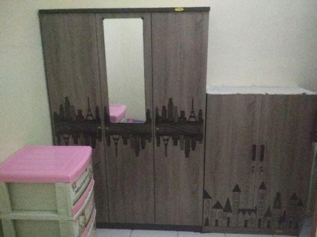 Lemari Pakaian 3 Pintu Cermin Lpp 32 P