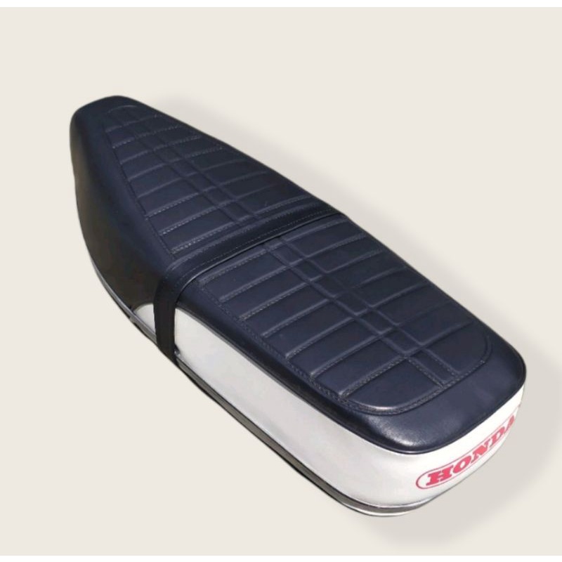 Jok standart honda c70 hitam putih