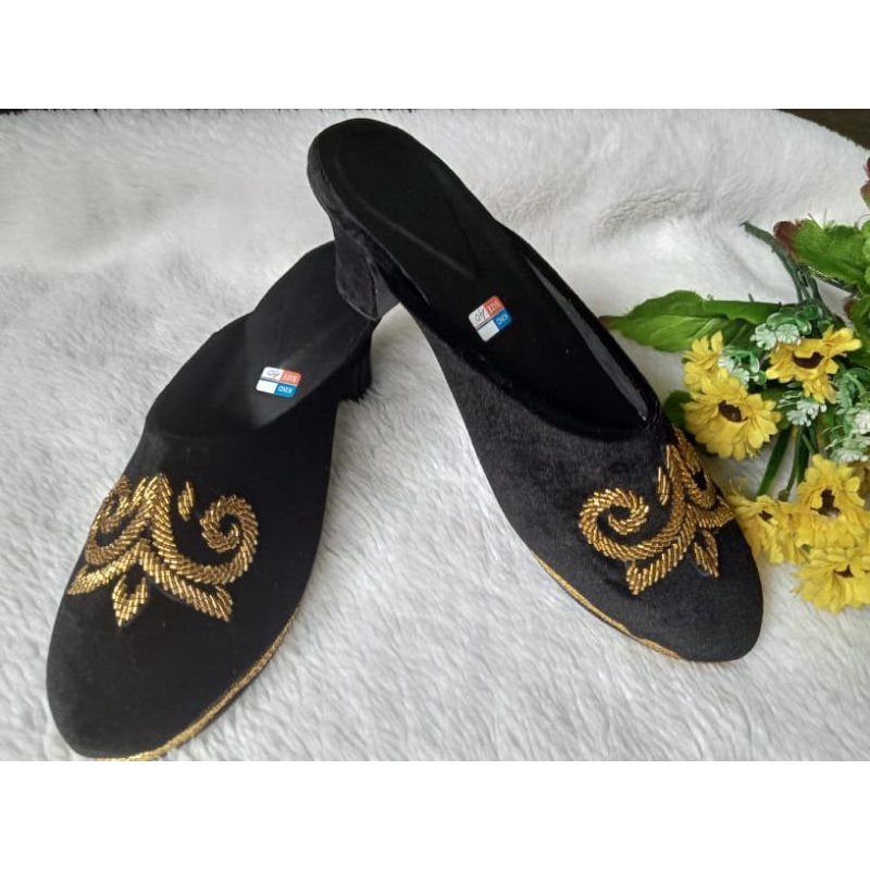 Sandal Selop Pesta Atau Pengantin Wanita Bludru Payet Cantik Hak Tinggi Berkwalitas