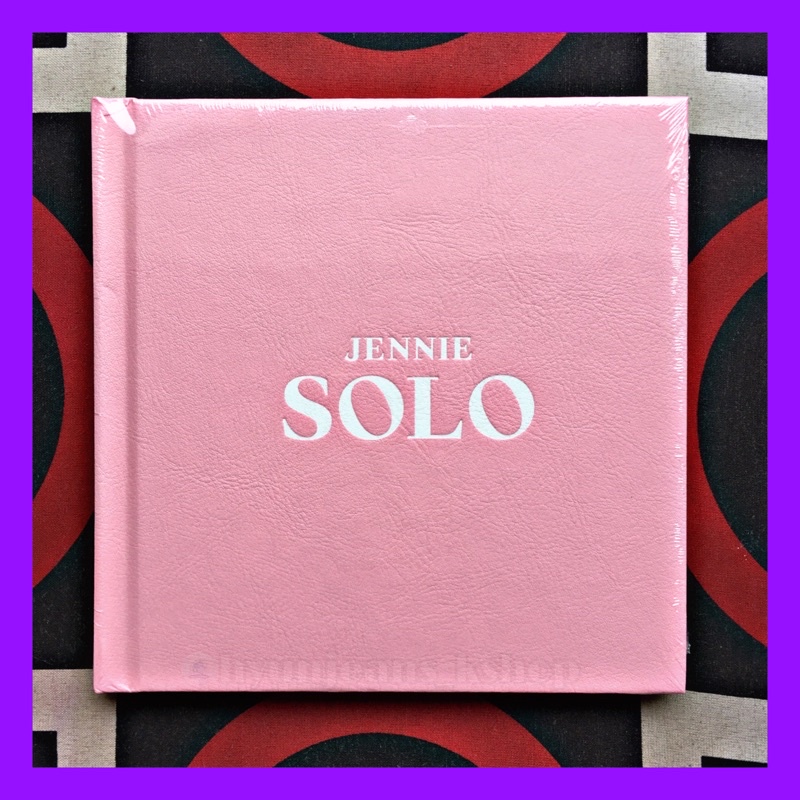 [READY STOCK] Jennie BLACKPINK The 1st Single Album - SOLO (Photobook)