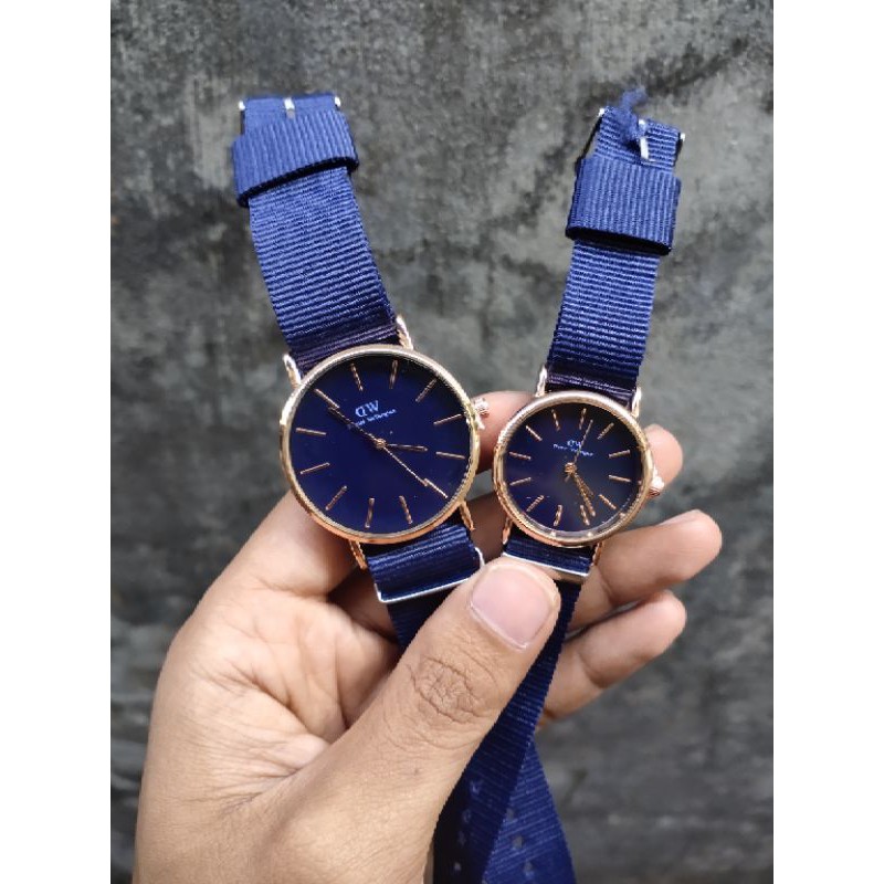 JAM TANGAN COUPLE PAS UNTUK KADO