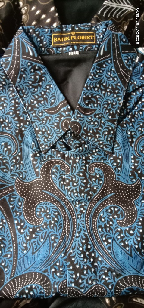 Batik Solo Kertosono Biru Pendek Kemeja Pria Katun Halus Sragenan Full Furing