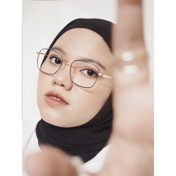 Flavia Eyewear - Kacamata Oliver Square Titanium (custom minus, photochromic, blueray, bluechromic dan photobrown)