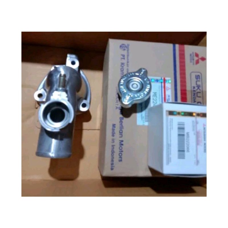 braket dudukan tutup radiator canter turbo set original 100%