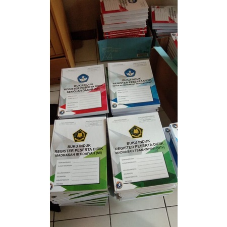 

BUKU INDUK PESERTA DIDIK TINGKAT SD/MI, SLTP/MTs UNTUK 1 TAHUN