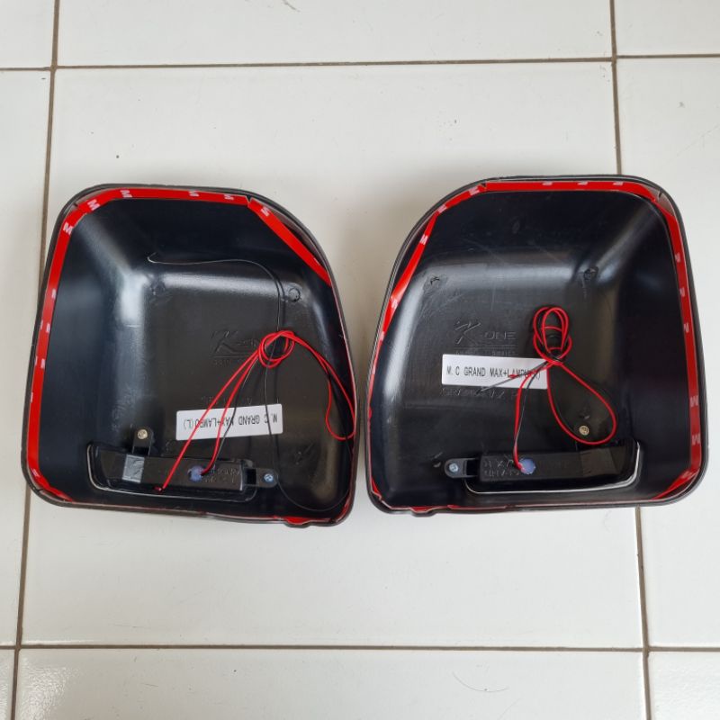 Cover Spion Grand Max + Lampu Sein Model Ori Pick Up Minibus Warna Hitam Chrome 2 pcs Cover Spion Avanza Xenia VVTI Lama Chrome dan Lampu Sein Tahun 2009 2010 2011