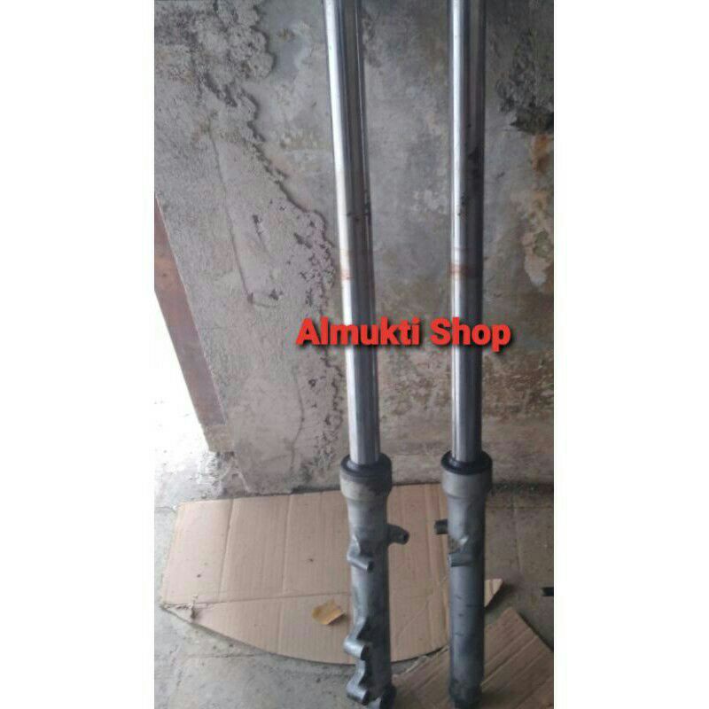 Shockbreaker depan Thunder 125 old dan New