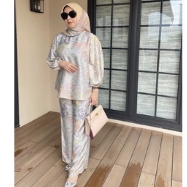 Sarah Set Buttonscarves (on booked)