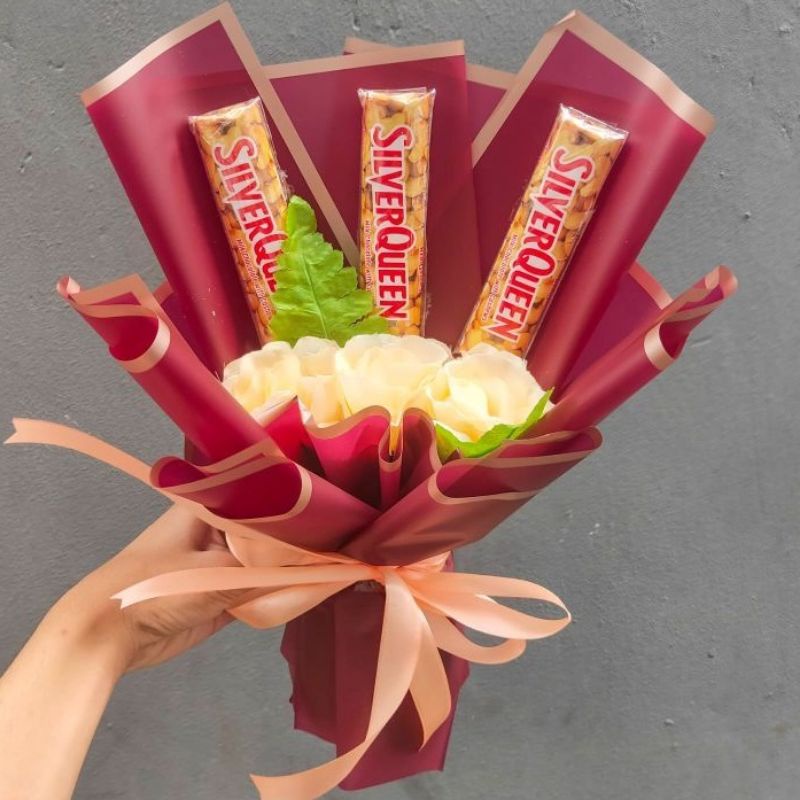 

Buket cokelat Silverqueen/buket ulangtahun/buket anyversary/buket