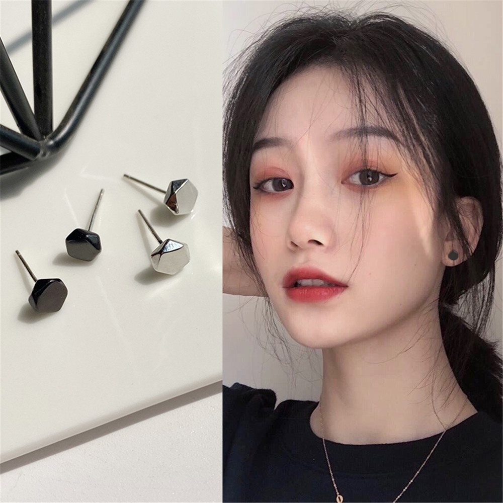 1 Pasang Anting Stud Tulang Telinga Hitam Perak Sederhana dan Ringkas Korea untuk Pria dan Wanita
