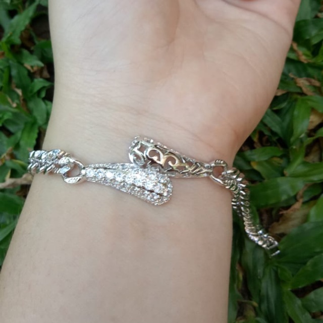 Gelang wanita silver