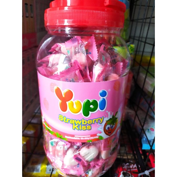 

permen yupi kiss toples 300gram