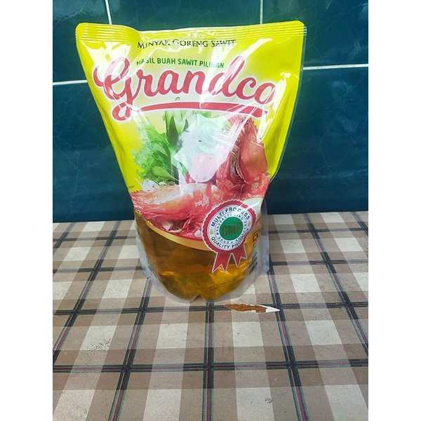 

Grandco minyak - 2 liter