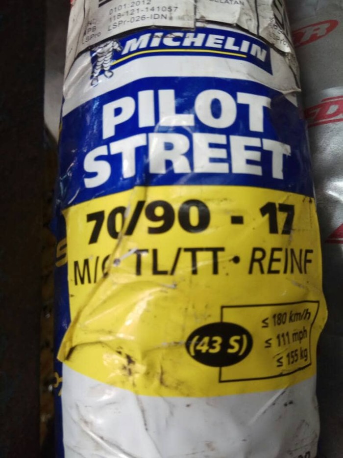 Ban luar tubeless Michelin 70/90-17 pilot street