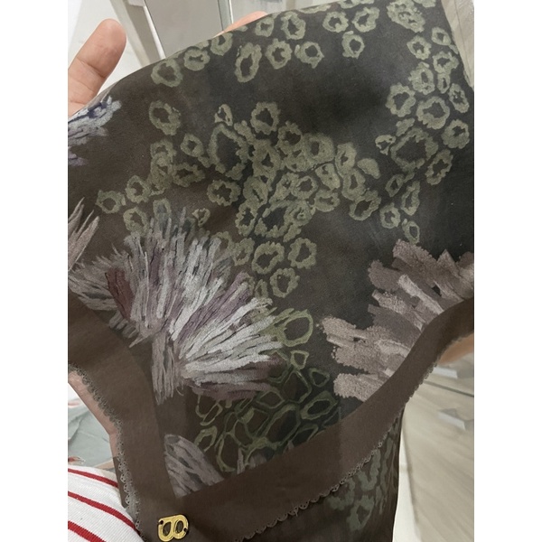 buttonscarves les amities series 1 brown